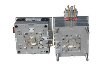 在注塑模具制造中什么叫做行位和斜頂？