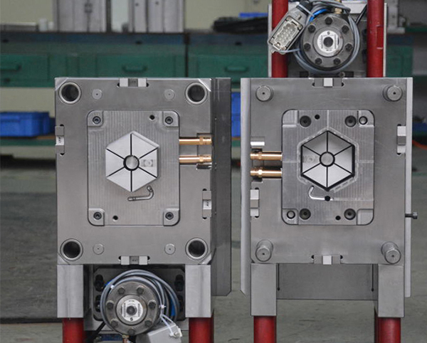 銘洋宇通脫螺紋模具 銘洋宇通脫螺紋模具