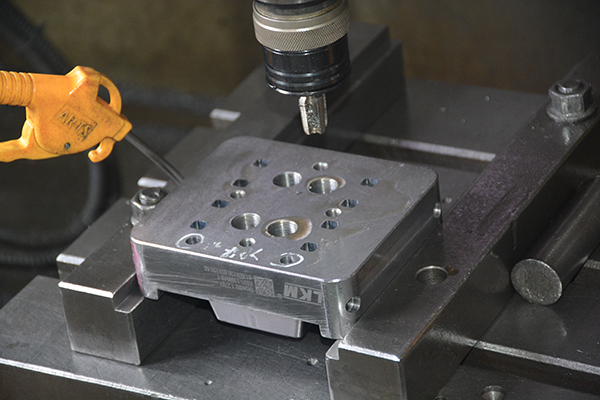 塑膠模具廠 塑膠模具廠