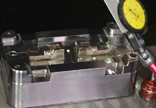 精密模具開模 精密模具開模