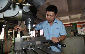 注塑模具加工驅(qū)動的幾種方式？