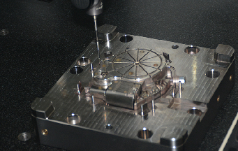 薄壁注塑加工的精度如何提高？