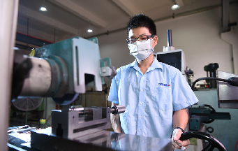 解決模具加工中的表面質(zhì)量問(wèn)題，提升生產(chǎn)效率