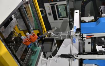 塑膠模具為什么需要做運(yùn)水？