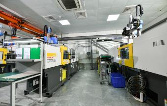 揭秘：為什么每個注塑廠都離不開攪拌機？